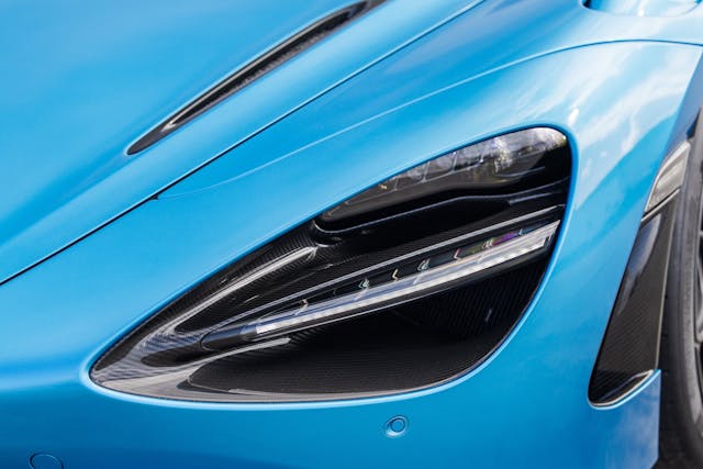 2024 McLaren 750S headlight