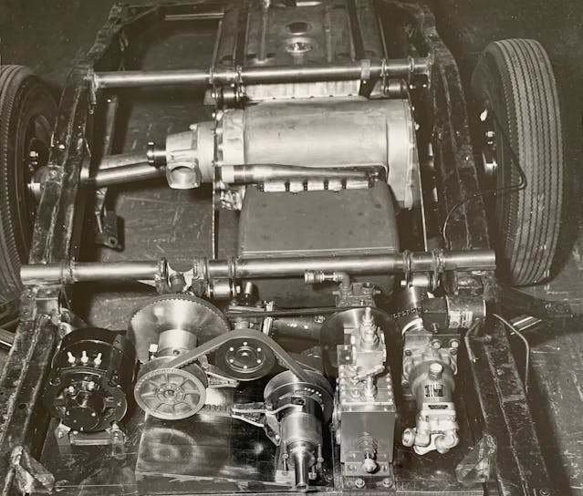 Paxton Phoenix steam car engine mounted between rear wheels