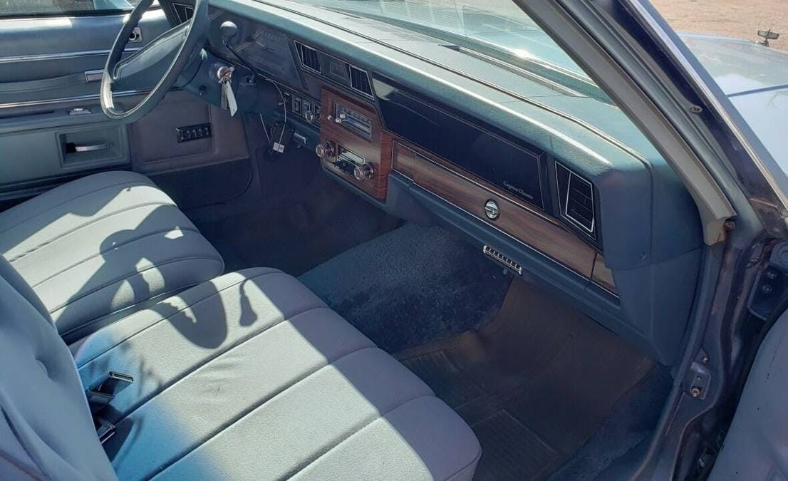 1977 Chevrolet Caprice Classic interior dash