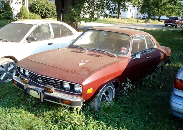 1974-Opel-Manta-Luxus front three quarter