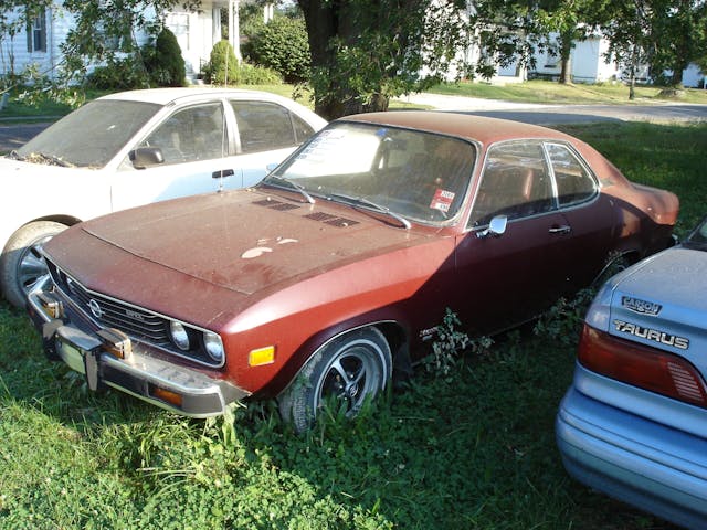 1974-Opel-Manta-Luxus front three quarter