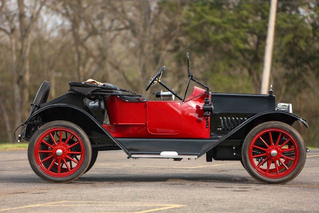 1914 Chevrolet Series H  side
