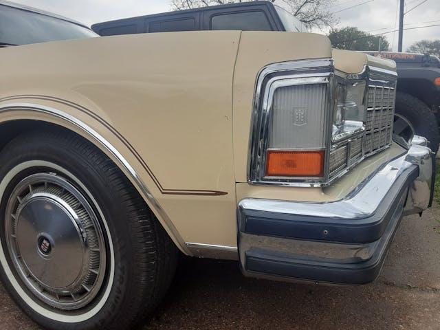 1979 Dodge Diplomat headlight side detail