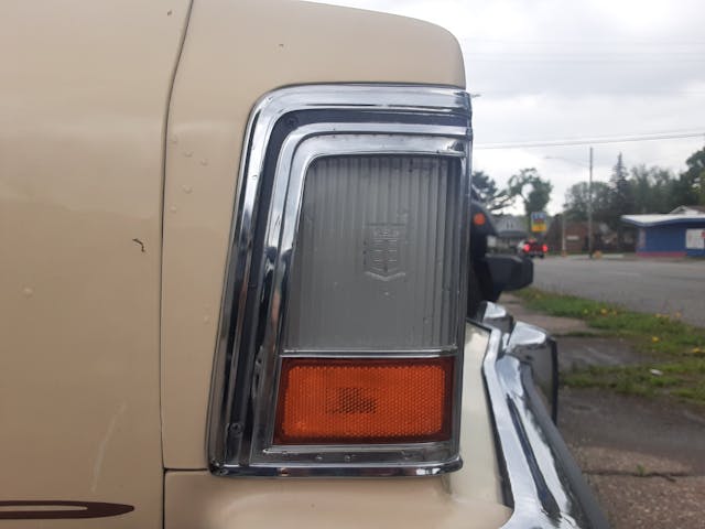 1979 Dodge Diplomat headlight deatil