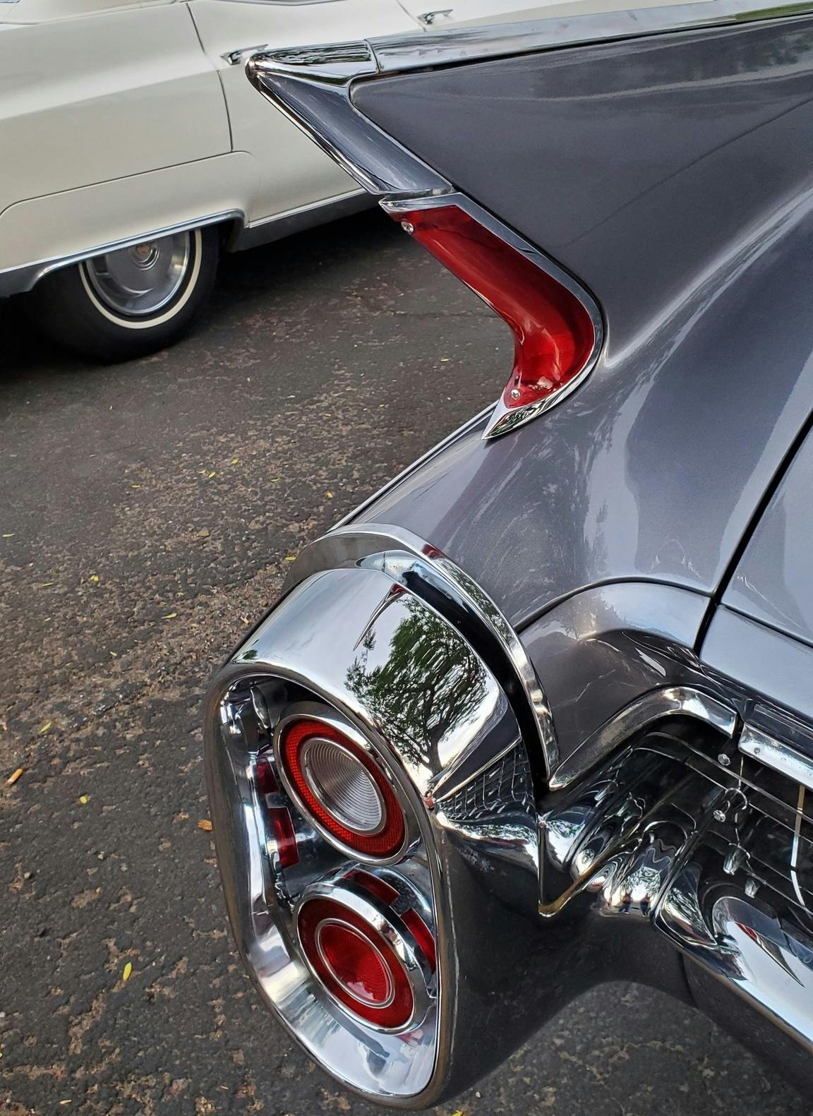 1960 Cadillac Eldorado Biarritz fin detail