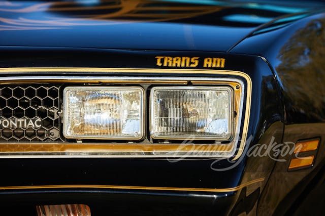 Burt-Reynolds-1977-Pontiac-Firebird-Trans-Am-headlight detail