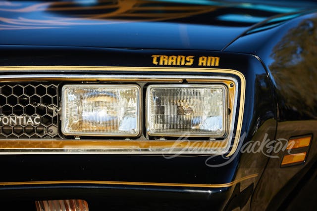 Burt-Reynolds-1977-Pontiac-Firebird-Trans-Am-headlight detail