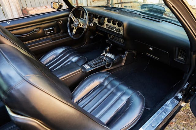 Burt-Reynolds-1977-Pontiac-Firebird-Trans-Am-interior