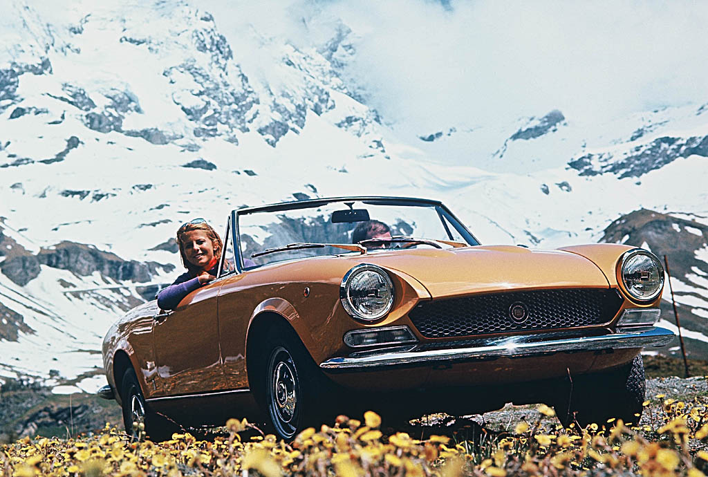 Your Handy 1966–85 Fiat 124 Spider Buyer's Guide - Hagerty Media