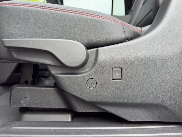 2024 Chevrolet Traverse Z71 second row one touch fold SmartSlide