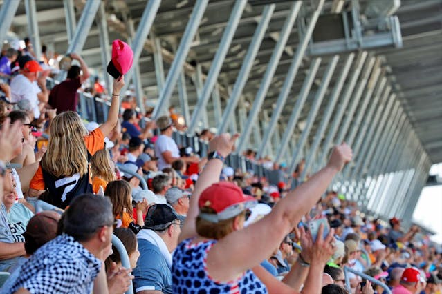2024 Indy 600 Qualifying crowd