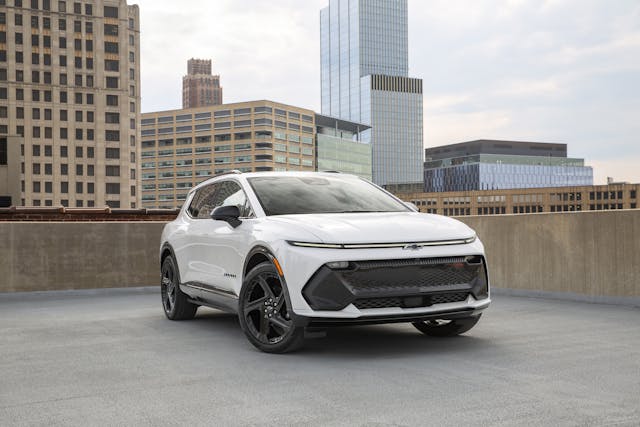 2024 Chevrolet Equinox EV 3RS front three quarter