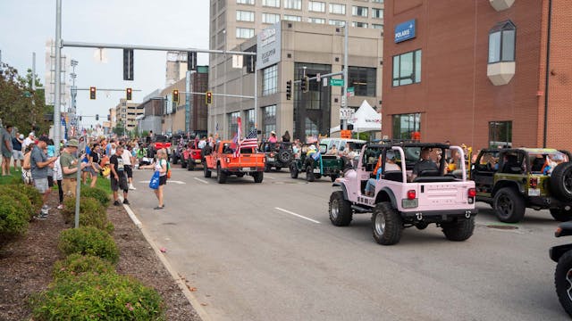 Duck Duck Jeep Toledo Jeepfest start of parade pink Wrangler rear three quarter