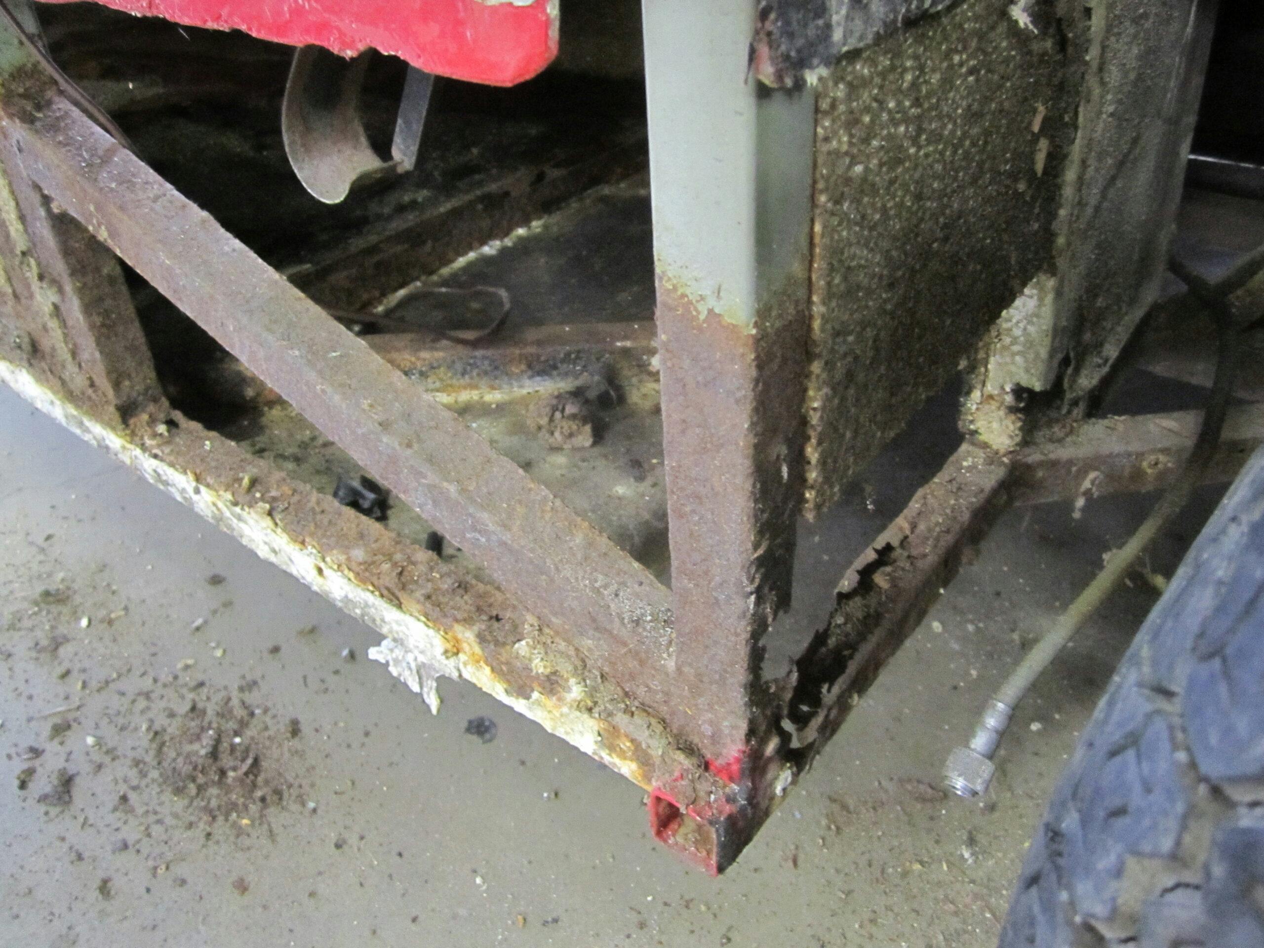 Gordon-Keeble frame rust