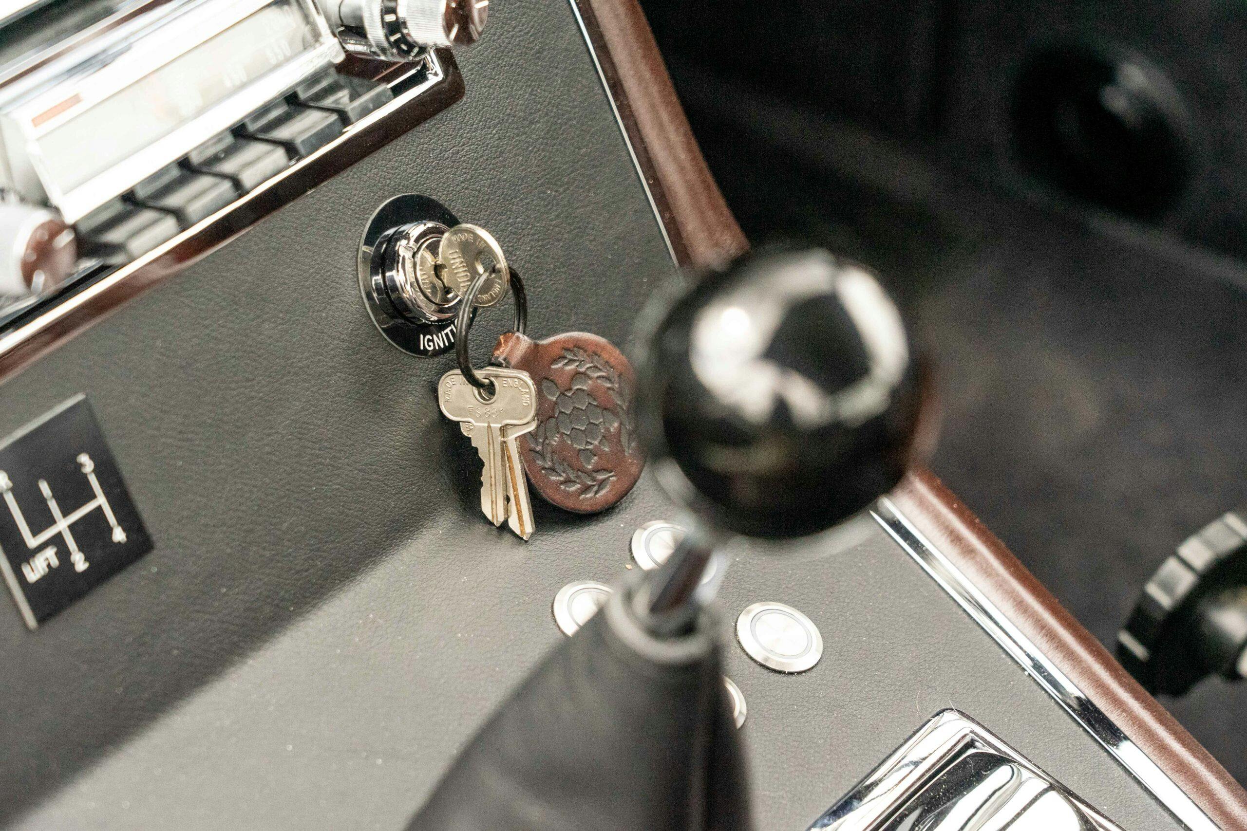 Gordon-Keeble interior ignition keys