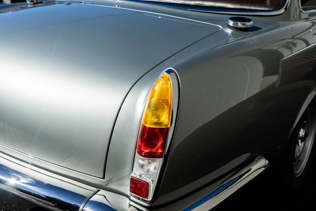 Gordon-Keeble taillight