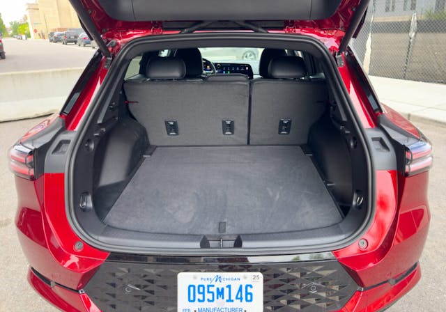 2024 Chevrolet Equinox EV 3LT RS trunk