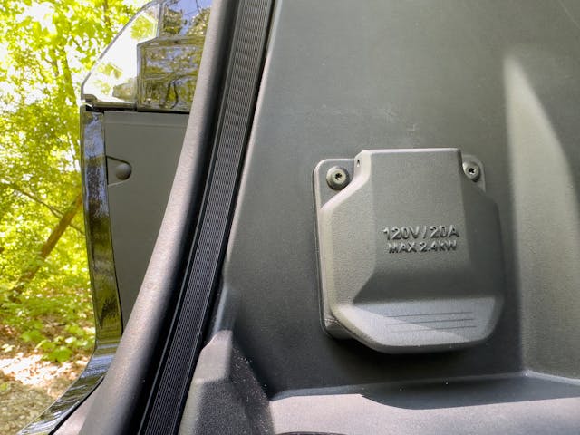 2024 Chevrolet Silverado EV First Edition RST bed outlet
