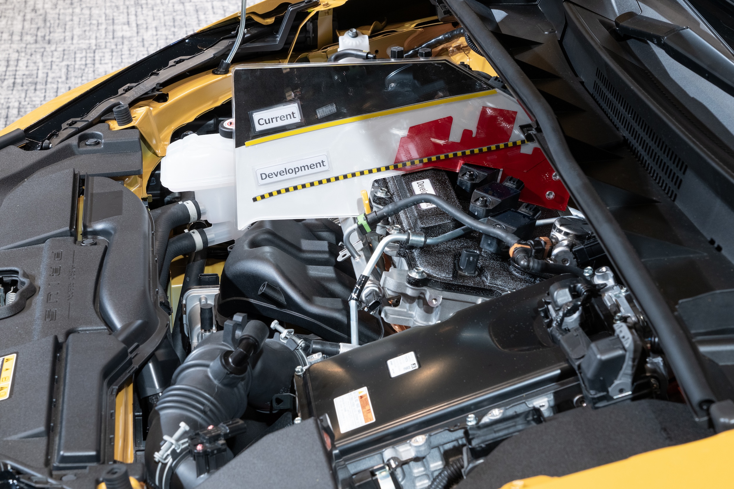 Um protótipo de carro equipado com motor 1.5L de 4 cilindros em linha atualmente em desenvolvimento pela Toyota Motor Corporation