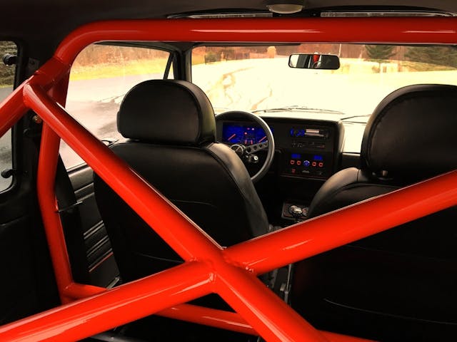 1983 VW GTI roll cage interior