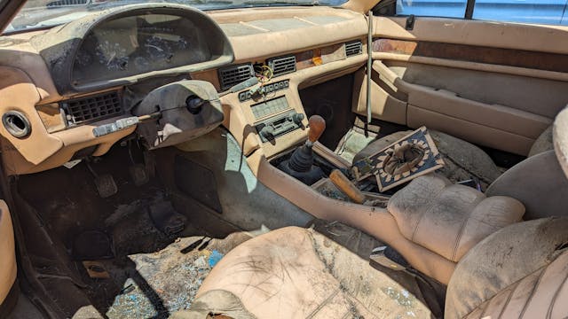 1989-Maserati-Biturbo-Spyder interior dash