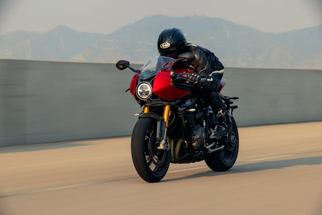 2022_Speed_Triple_1200RR