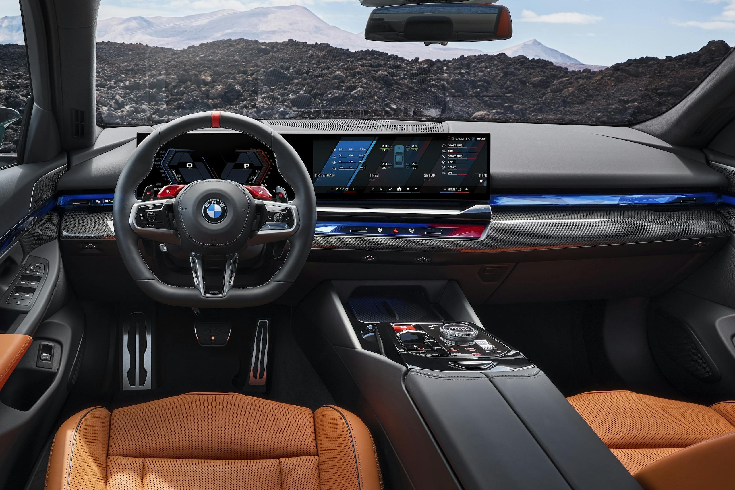 2025 BMW M5 front dash full