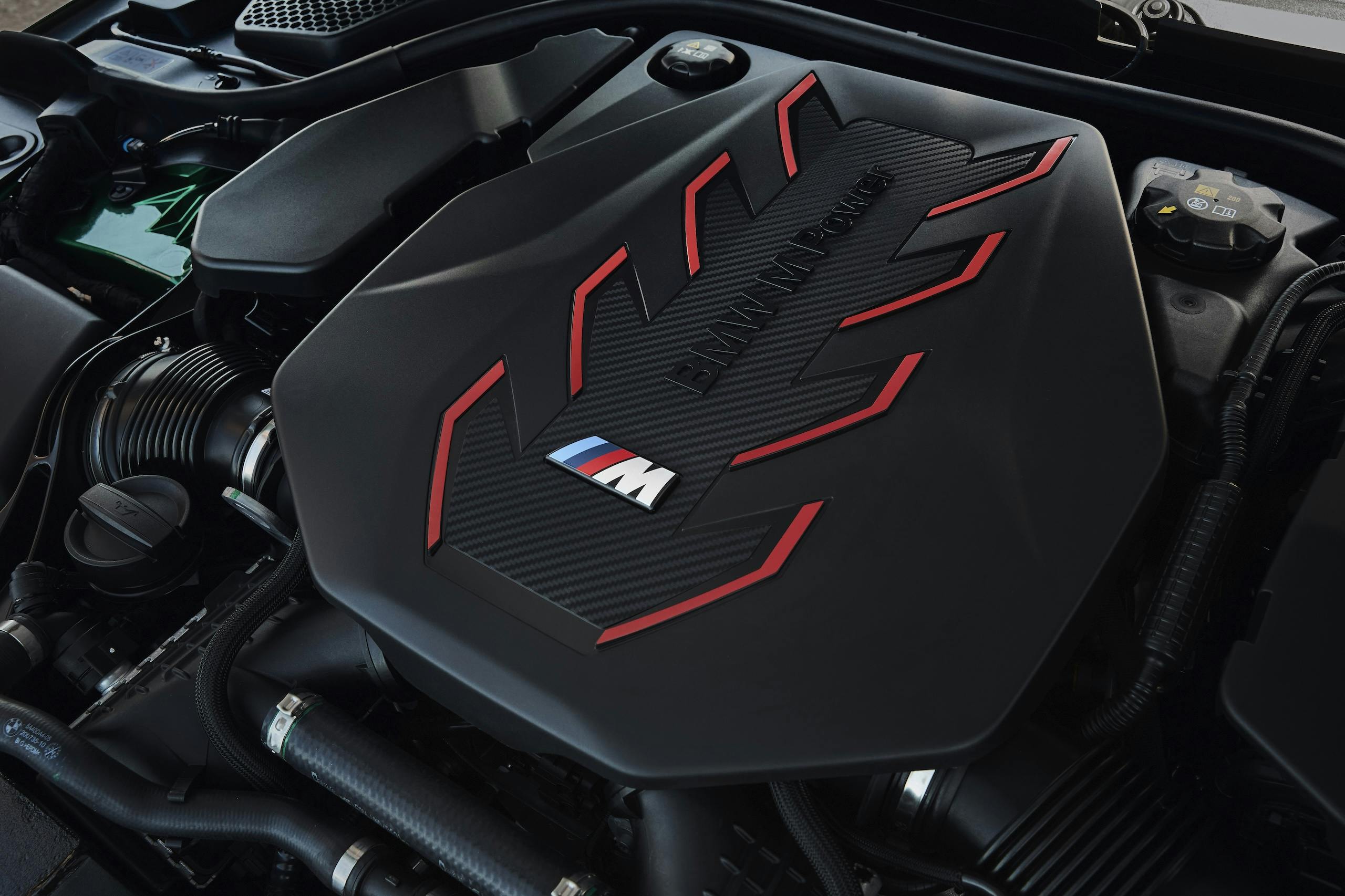 2025 BMW M5 engine