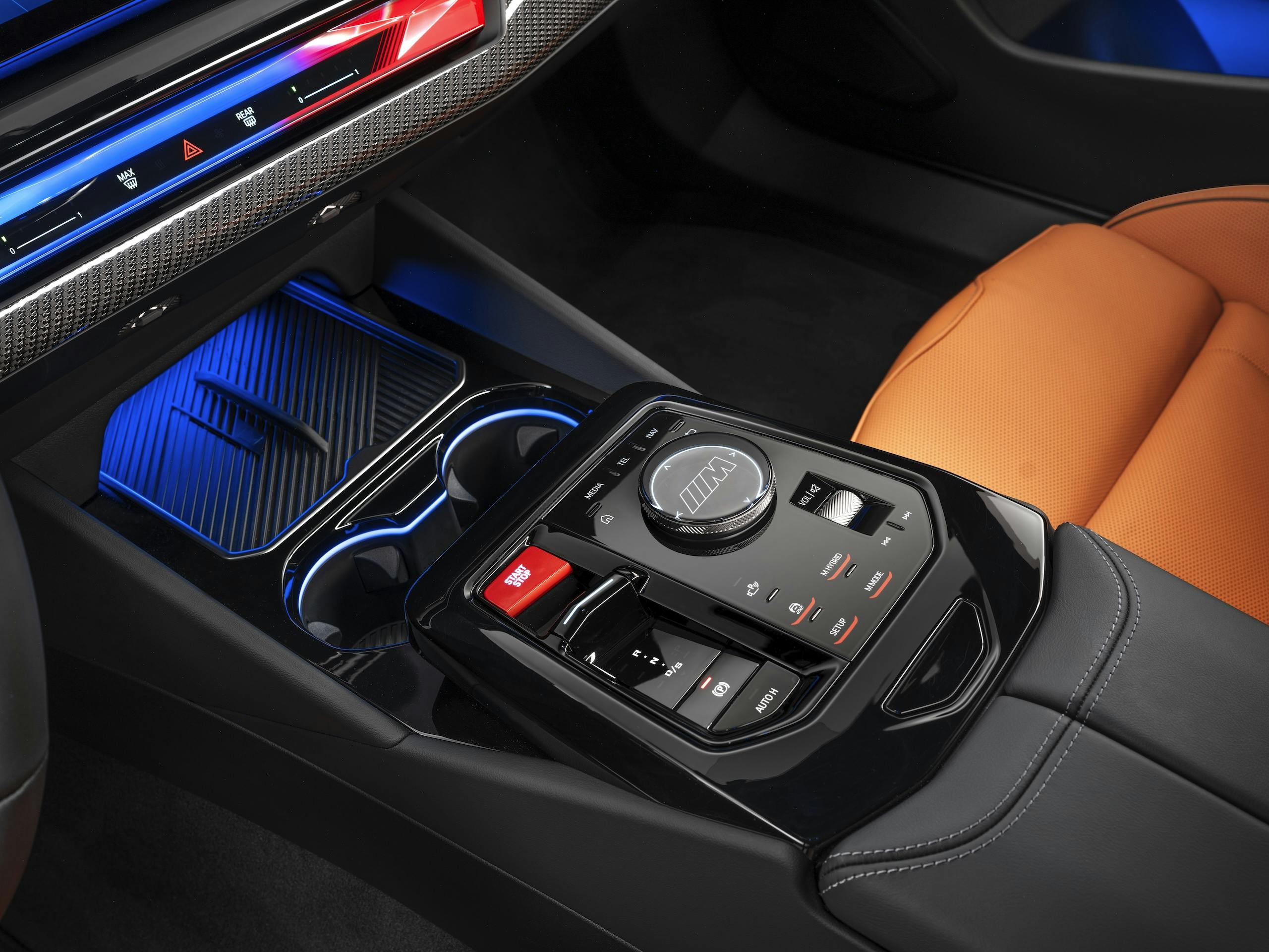 2025 BMW M5 center console