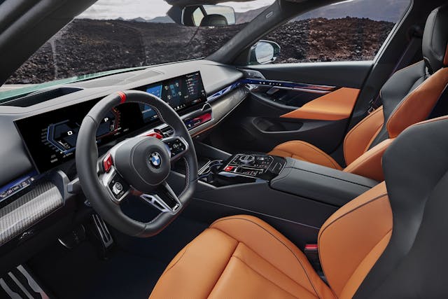 2025 BMW M5 dash