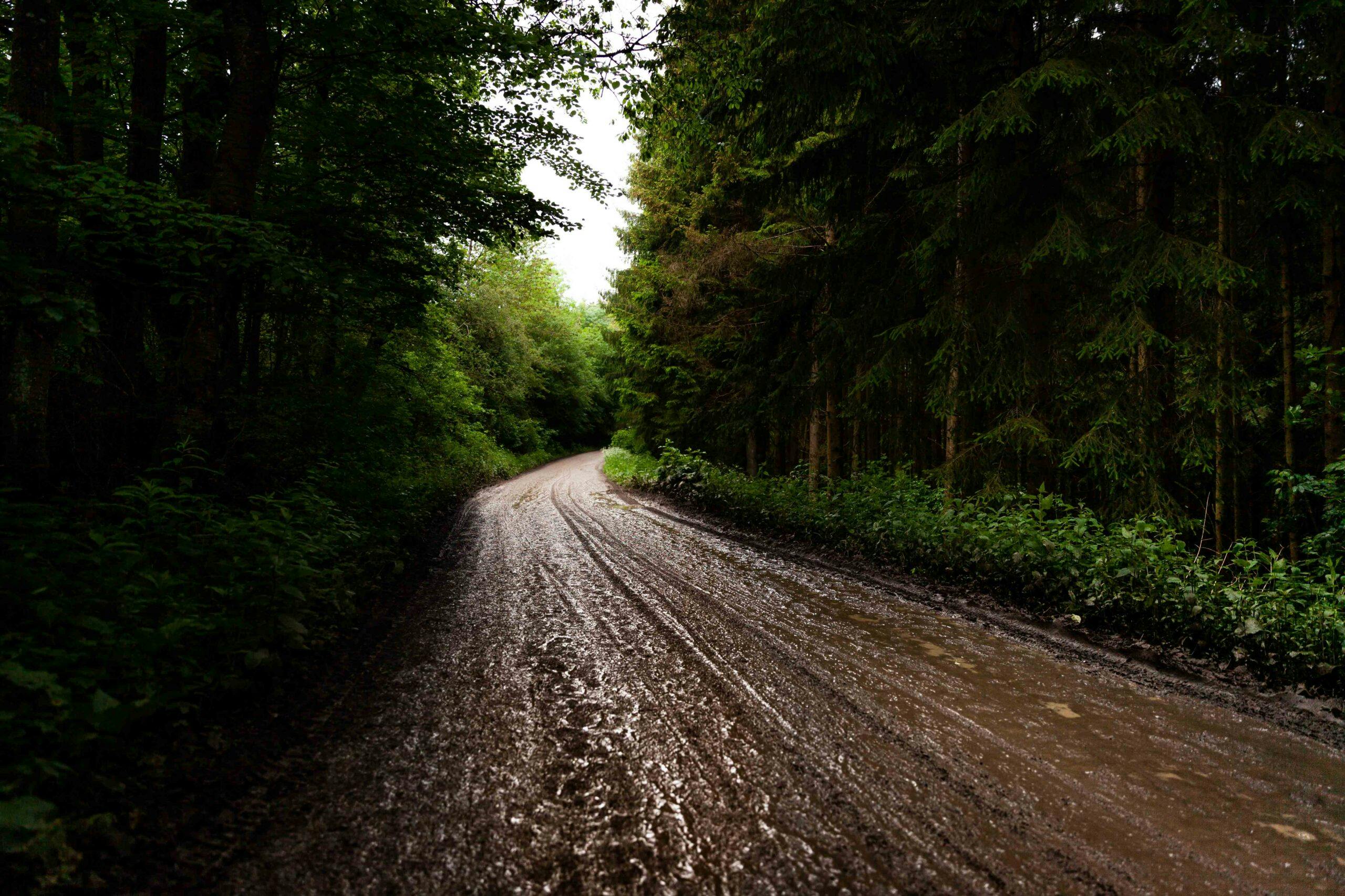 2024 Nürburgring 24 Hours muddy road in
