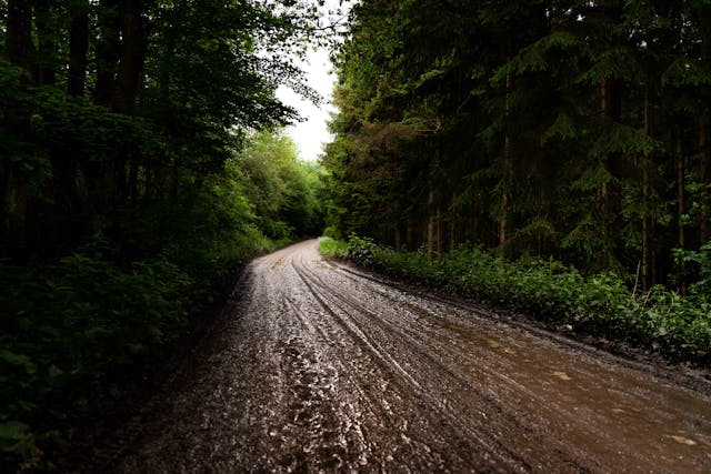 2024 Nürburgring 24 Hours muddy road in
