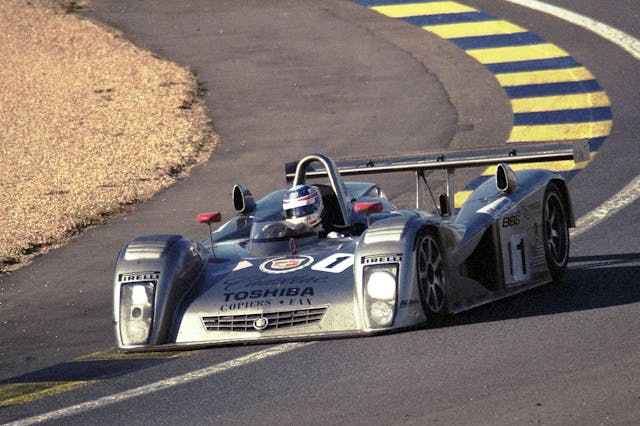 Cadillac Northstar LMP 2000 Le Mans racing action