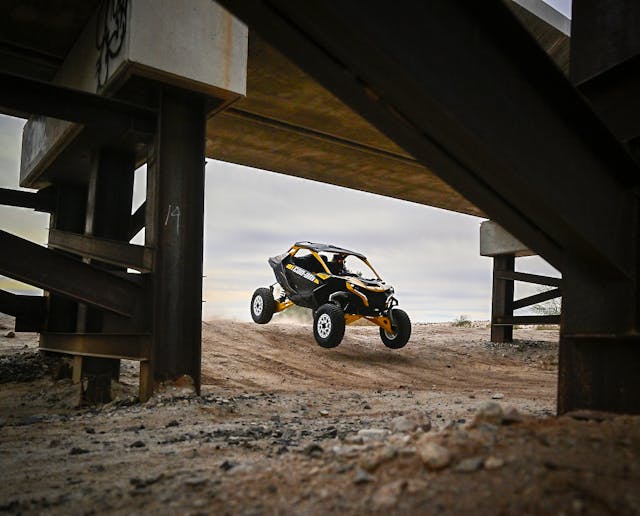 Can-Am-Maverick-R airborne