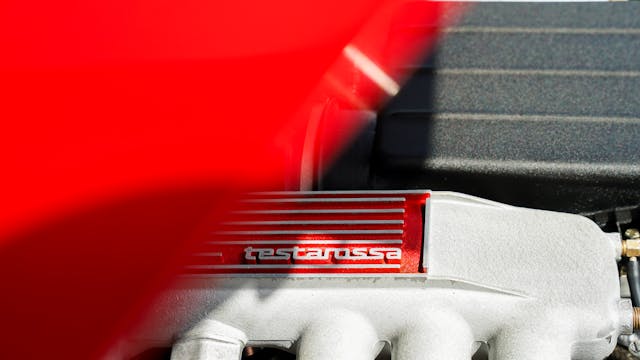 Ferrari testarossa engine