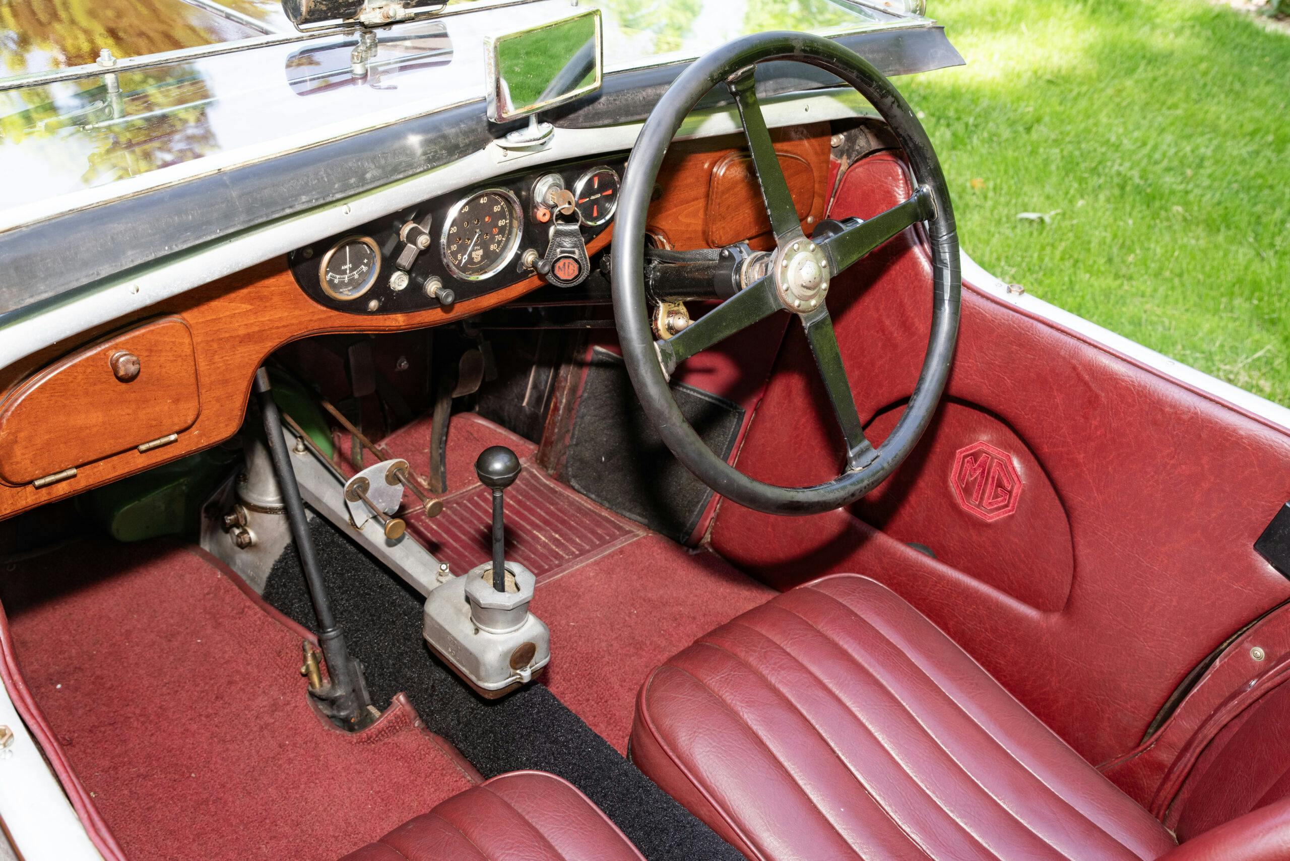MG Midget D-Type interior driver side