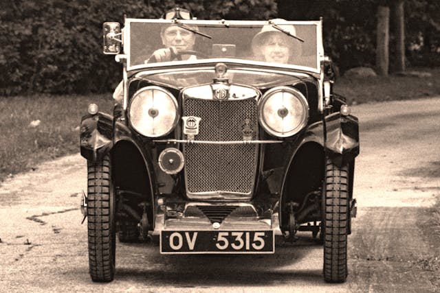 MG Midget D-Type front black white vintage