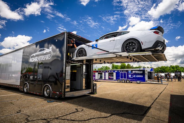 Mustang Challenge Mid Ohio unloading