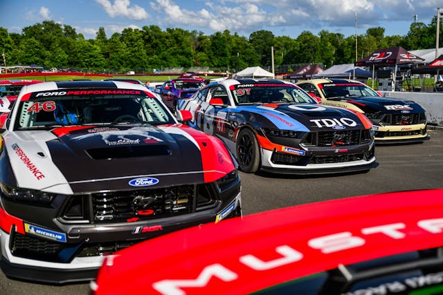 Mustang Challenge Mid Ohio field