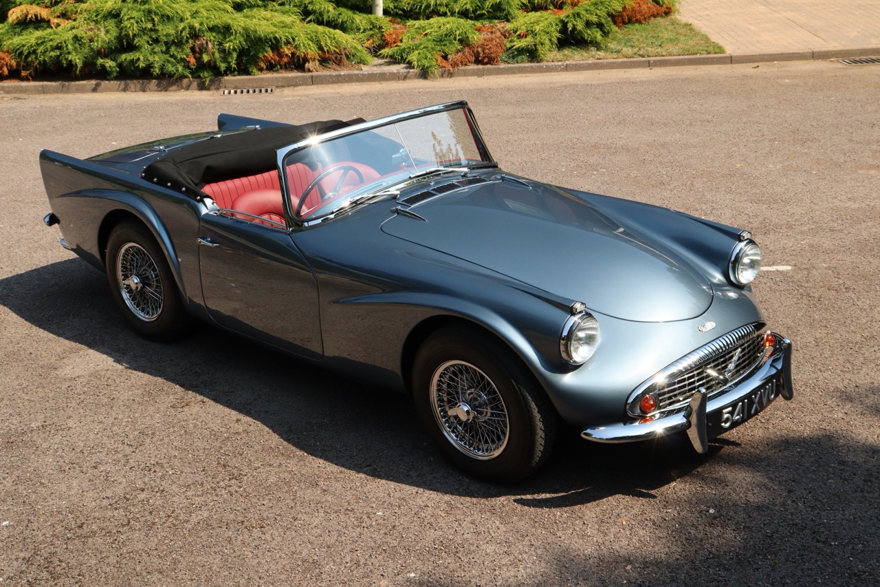 104-046 Cult 1/18 ダイムラー Daimler SP250 This Daimler SP250 Dart Hit the Bullseye - Hagerty Media