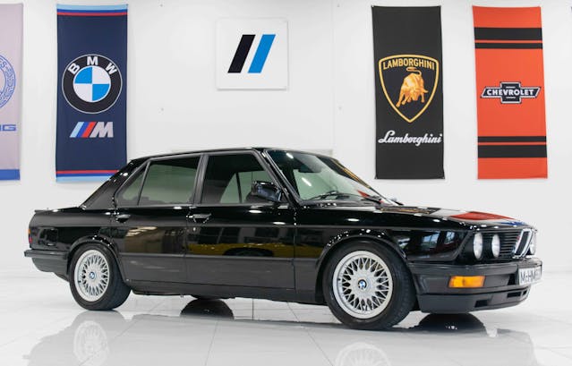 1988 BMW M5 exterior front three quarter black