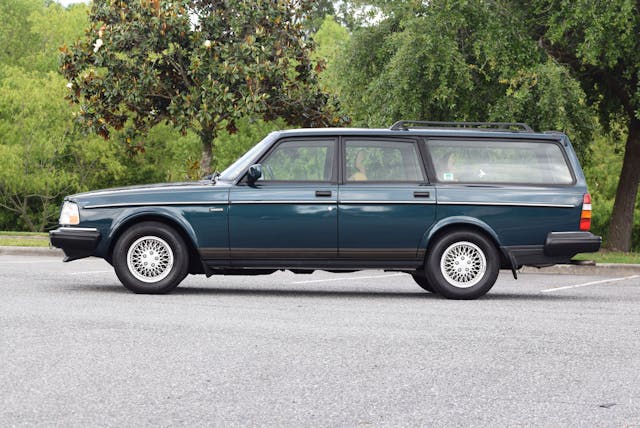 1993 Volvo 240 Classic Limited Wagon exterior side profile blue