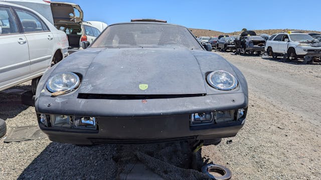 1979 Porsche 928 front