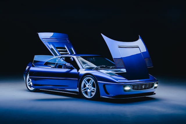 355 by Evoluto open doors