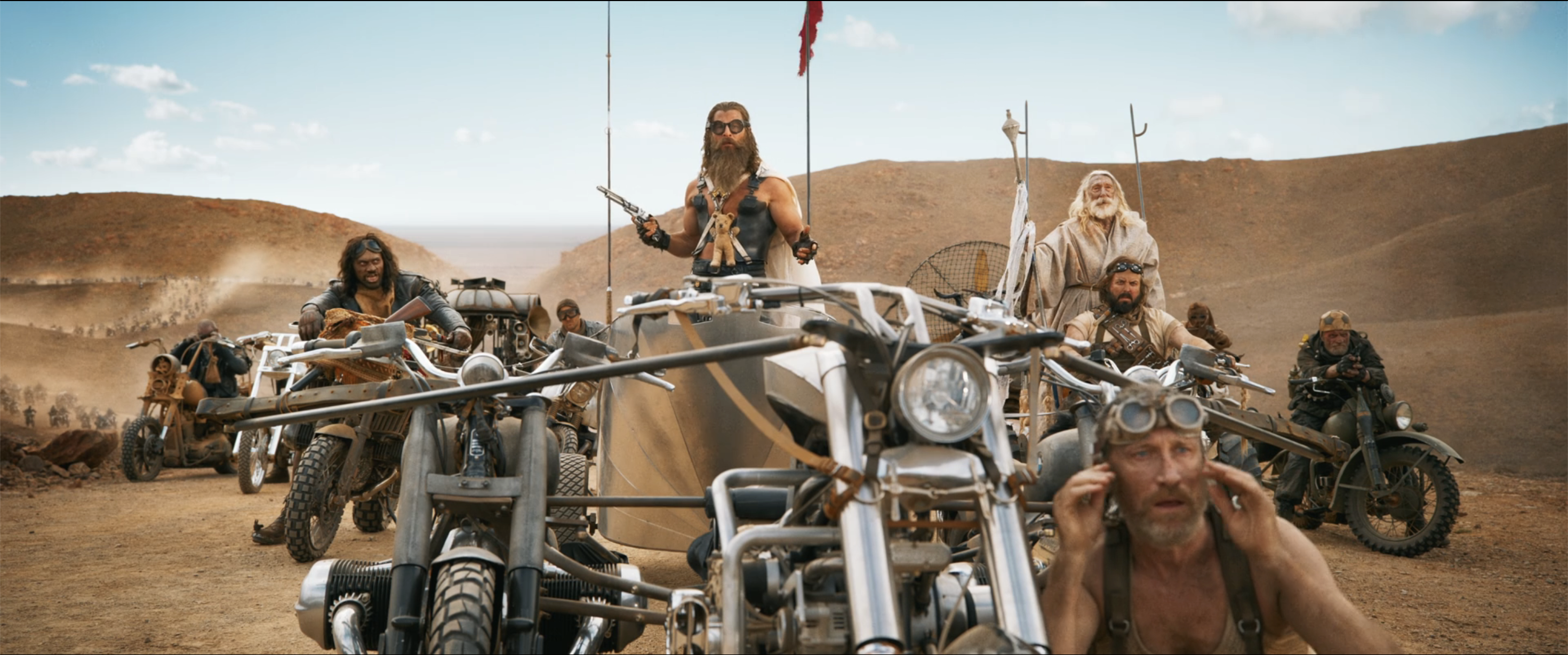 Furiosa Film Cars motorcycle gang