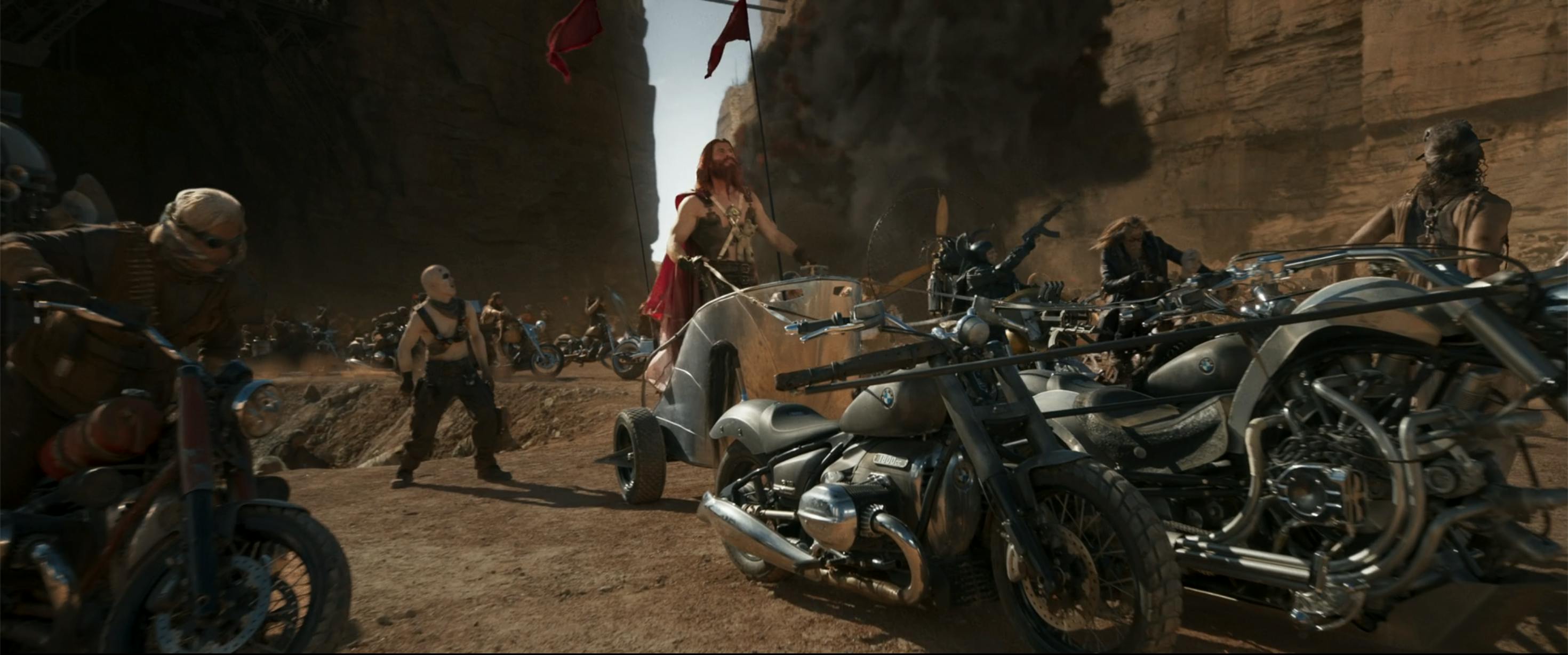 Furiosa Film Cars motorcycle chariot