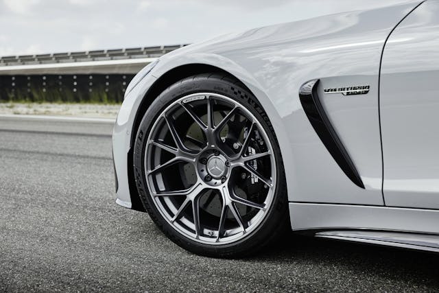 2025 Mercedes-AMG GT 63 PRO 4MATIC+