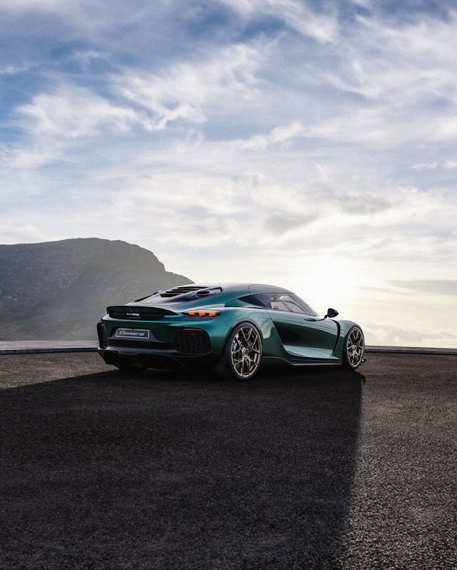 Koenigsegg Gemera four seat midengine