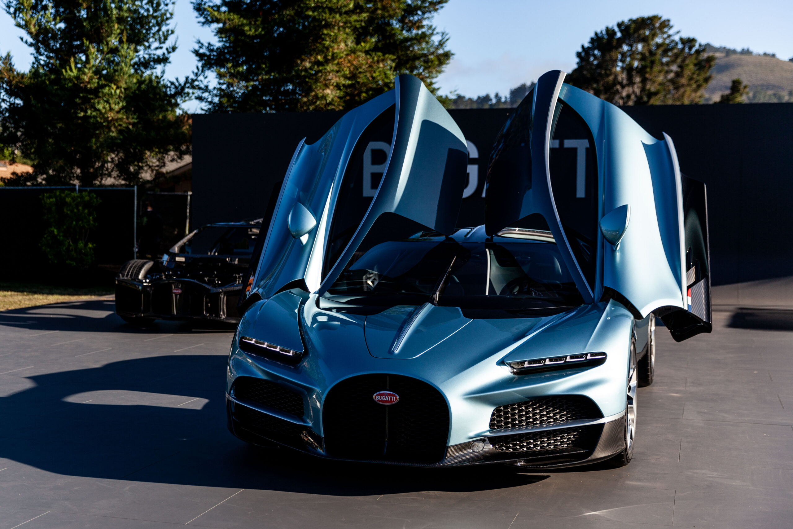 Never Stop Driving #193: Two Decades of the Amazing Bugatti W-16