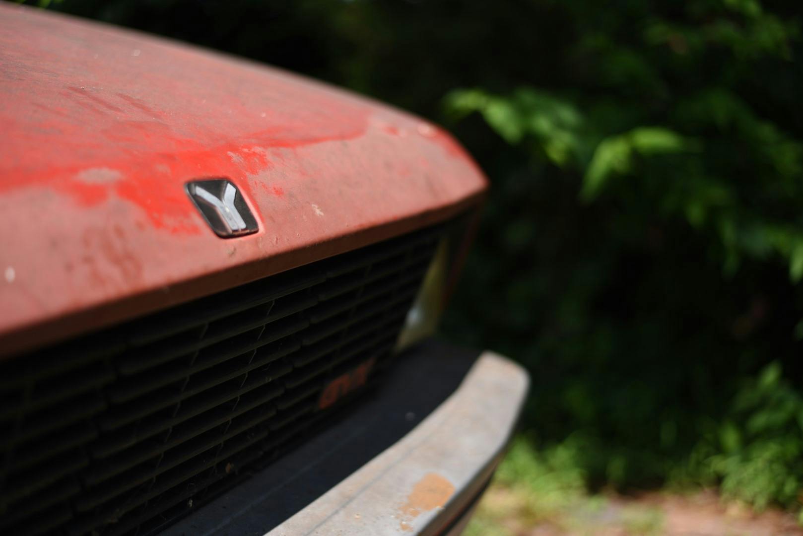 Yugo nose emblem badge